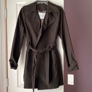 Never been worn short Zara trench coat in chocolate brown. Size Medium.